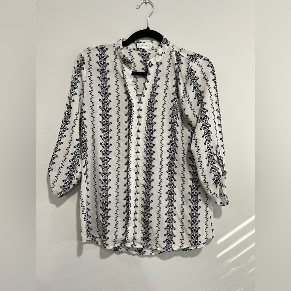 Small white floral blouse